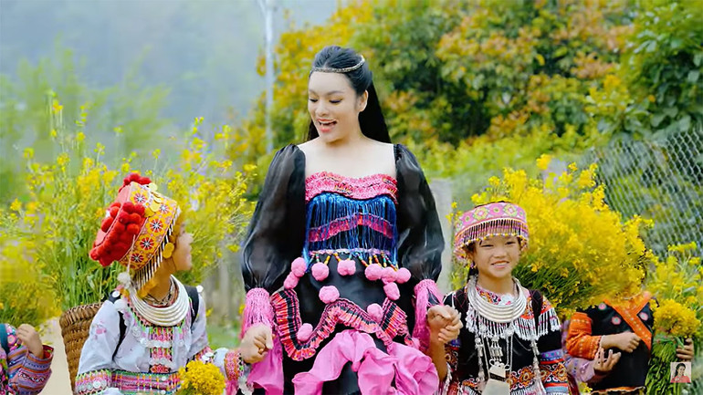 MV ghi lại những hình ảnh đẹp của vùng cao Tây Bắc.