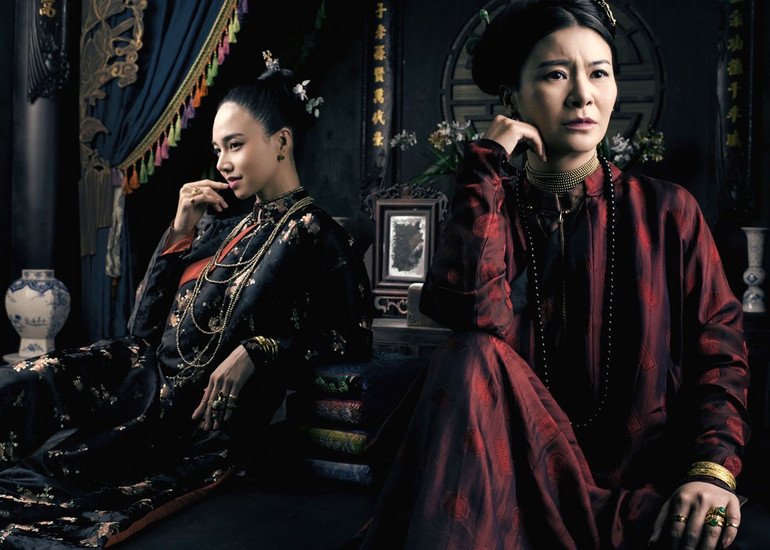 "Bà Cả" Kim Oanh và "bà Hai" Đinh Ngọc Diệp.