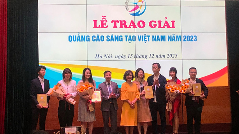 Các tác phẩm được giải ba.