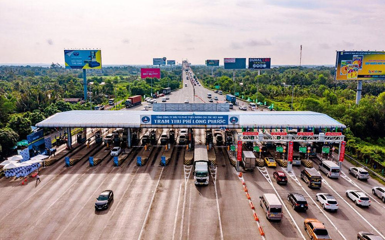 Thành phố Hồ Chí Minh có số lượng phương tiện dán thẻ ETC tăng ấn tượng.