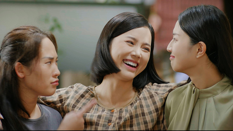 Trang, Đào và Yên trong phim.