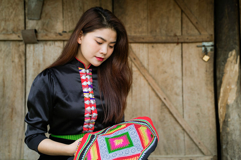 Nữ ca sĩ mong muốn quảng bá văn hóa dân tộc Thái qua MV.