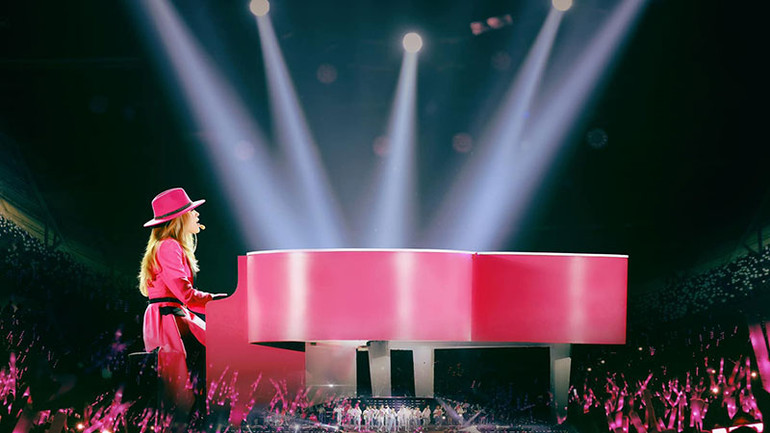 Hình ảnh Mỹ Tâm trong poster quảng bá "Người giữ thời gian". Hình ảnh Mỹ Tâm trong poster quảng bá "Người giữ thời gian".