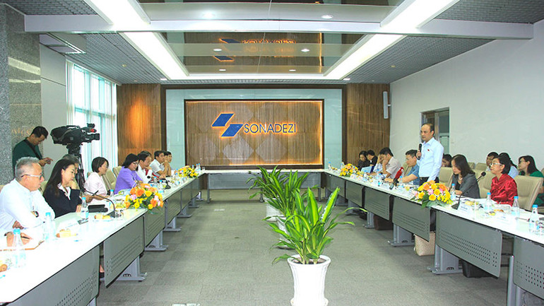 Đoàn giám sát làm việc với Tổng công ty Sonadezi.