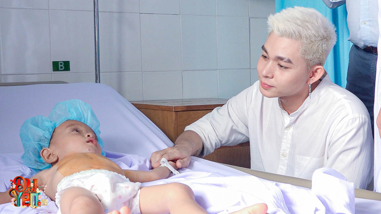 Jun Phạm trong hành trình mang hy vọng đến cho trẻ em mắc bệnh tim bẩm sinh