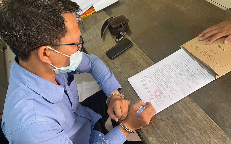 Lê Đức Pháp bị khởi tố, bắt tạm giam 4 tháng vì hành vi lừa đảo chiếm đoạt tài sản.