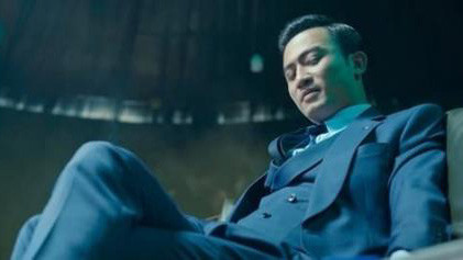 Doãn Quốc Đam vai Tuấn "nháy" trong "Đấu trí".