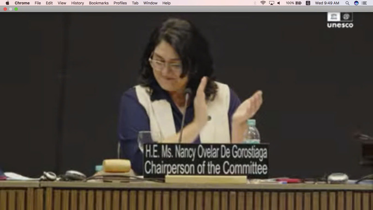 Bà Nancy Ovelar de Gorostiaga, Đại sứ đặc mệnh toàn quyền và Đại biểu thường trực của Cộng hòa Paraguay tại UNESCO, Chủ trì Kỳ họp gõ búa thông qua hồ sơ Lễ Vía Bà Chúa Xứ núi Sam của Việt Nam ghi danh vào Danh sách Di sản văn hoá phi vật thể đại diện của nhân loại.