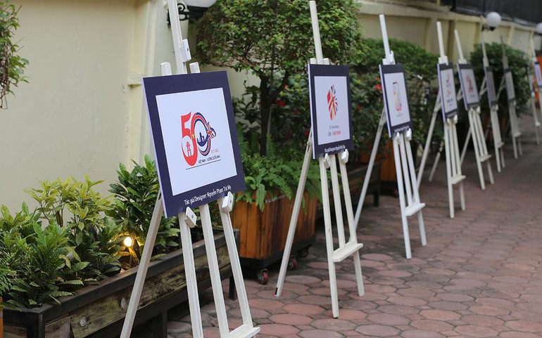 Các logo dự thi được trưng bày tại lễ trao giải. Các logo dự thi được trưng bày tại lễ trao giải.