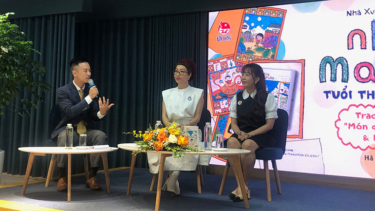 Các diễn giả tại buổi ra mắt sách.