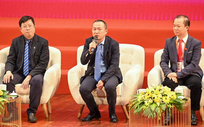 Nhạc sĩ Quốc Trung nói về khích lệ sáng tạo đối với lĩnh vực nghệ thuật biểu diễn.