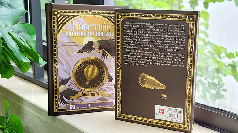 Cuốn "Năm tuần trên khinh khí cầu".