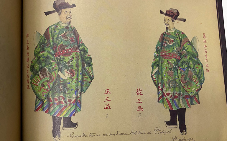 Trang phục của Cẩm y Đô chỉ huy sứ Ty chỉ huy sứ - Hộ thành binh mã Ty binh mã sứ.