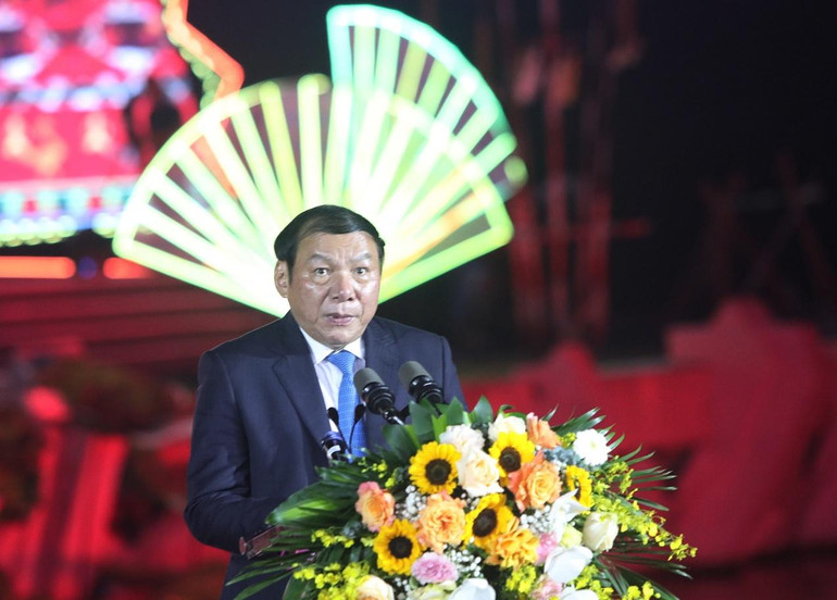 Bộ trưởng Văn hóa, Thể thao và Du lịch Nguyễn Văn Hùng phát biểu tại lễ khai mạc.