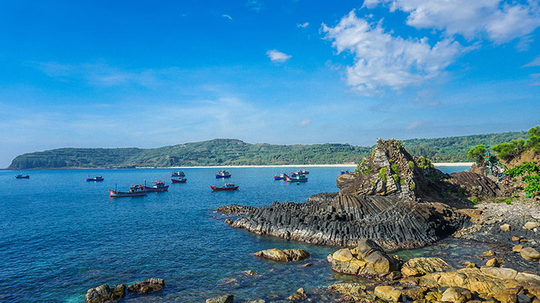 Gành Đá Dĩa, một trong những thắng cảnh ở Phú Yên. (Ảnh: Hiệp hội cung cấp)