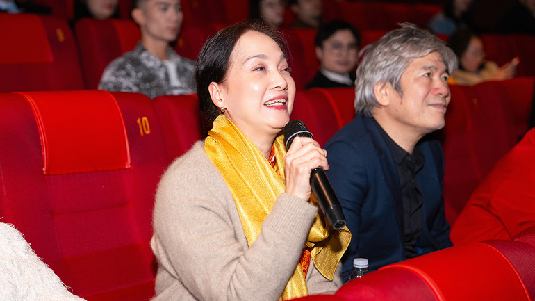 NSND đánh giá cao bộ ba diễn viên trẻ và mới của Trấn Thành là Quốc Anh, Kỳ Duyên và Tiểu Vy. NSND đánh giá cao bộ ba diễn viên trẻ và mới của Trấn Thành là Quốc Anh, Kỳ Duyên và Tiểu Vy.