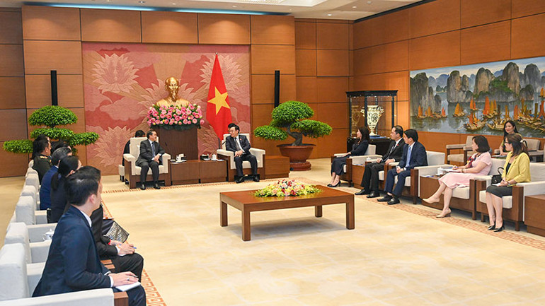 Quang cảnh buổi tiếp tại Nhà Quốc hội. Quang cảnh buổi tiếp tại Nhà Quốc hội.