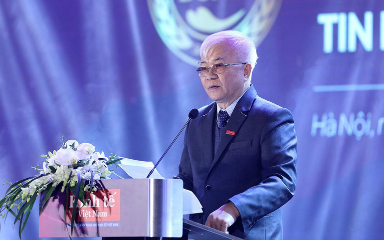 Tiến sĩ Chử Văn Lâm phát biểu tại chương trình.