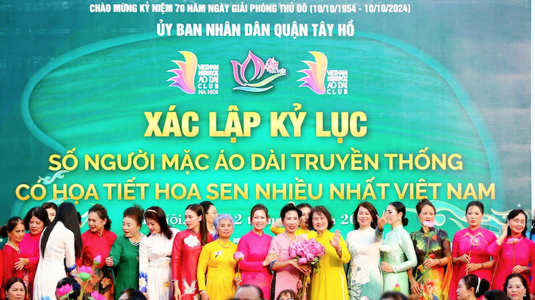 Xác lập kỷ lục là một cách để thành viên các Câu lạc bộ Di sản Áo dài Việt Nam thể hiện tinh thần đoàn kết, niềm tự hào về di sản dân tộc và tạo hiệu ứng truyền thông mạnh mẽ tới mọi người.