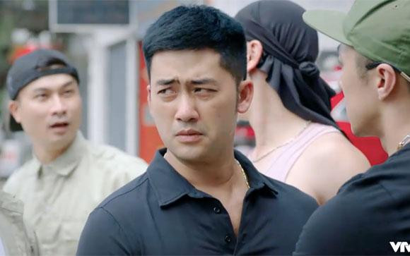 Ở nhiều cảnh quay với Duy Hưng, Bảo Anh đã phải cố nén cười để hoàn thành vai diễn. Ở nhiều cảnh quay với Duy Hưng, Bảo Anh đã phải cố nén cười để hoàn thành vai diễn.