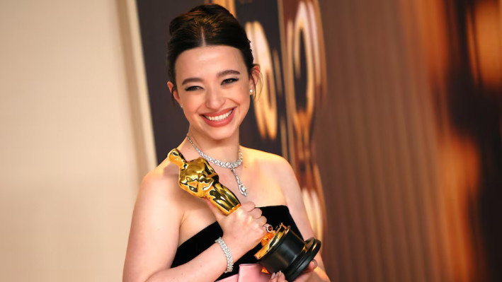 Mikey Madison nhận giải Nữ diễn viên xuất sắc nhất.