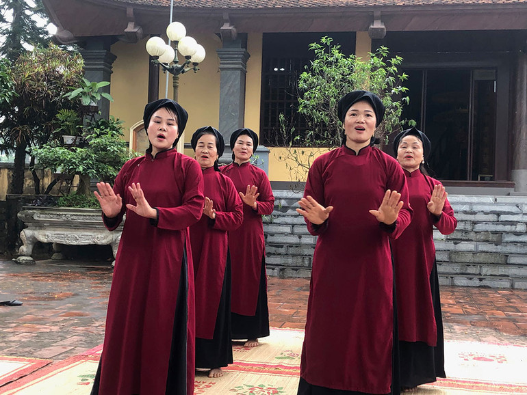 Các nghệ nhân phường xoan Thét. Các nghệ nhân phường xoan Thét.