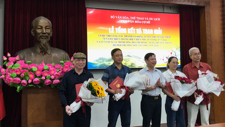 Các tác giả có tác phẩm được trao giải nhì.