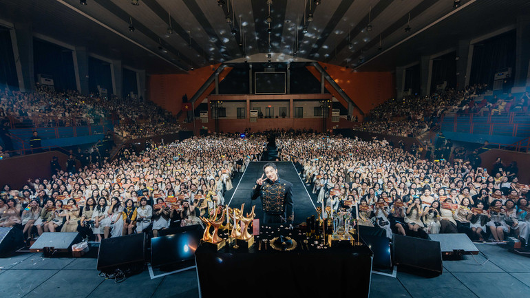 Fan meeting của Soobin thu hút đông đảo người hâm mộ.