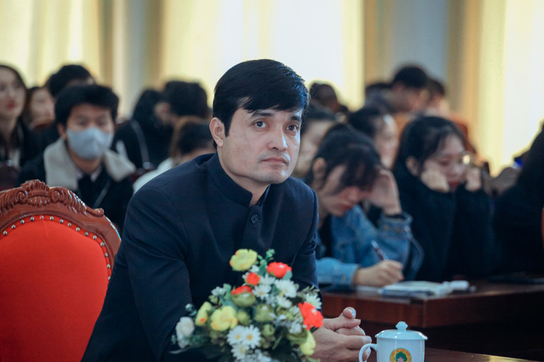 Võ sư Tuấn Hạc tại chương trình.