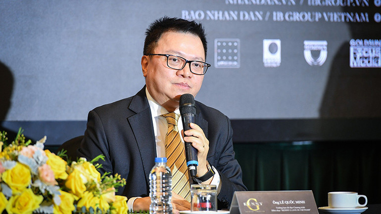 Tổng Biên tập Báo Nhân Dân Lê Quốc Minh tại buổi họp báo.
