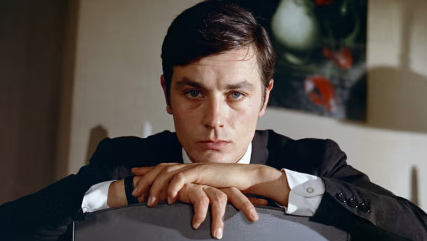 Alain Delon trong bộ phim huyền thoại “Le Samourai”. (Ảnh: Getty Image)