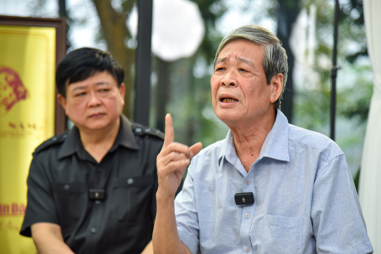 Trong buổi trò chuyện tại Báo Nhân Dân về nhạc sĩ Văn Cao chiều 6/11, nhạc sĩ Nguyễn Thụy Kha cũng nhắc đến sự trân trọng mà nhạc sĩ dành cho những văn nghệ sĩ trẻ tuổi như nhà thơ Thanh Thảo và nhạc sĩ Thụy Kha.