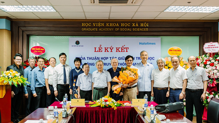 Các đại biểu tại lễ ký kết.