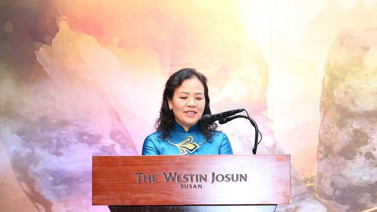 TS Ngô Phương Lan phát biểu tại sự kiện. TS Ngô Phương Lan phát biểu tại sự kiện.