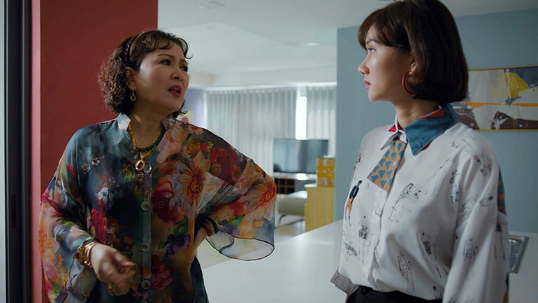 Hương Giang ở “Món quà của cha” khó xử trong "mớ bòng bong" giữa chồng và mẹ.