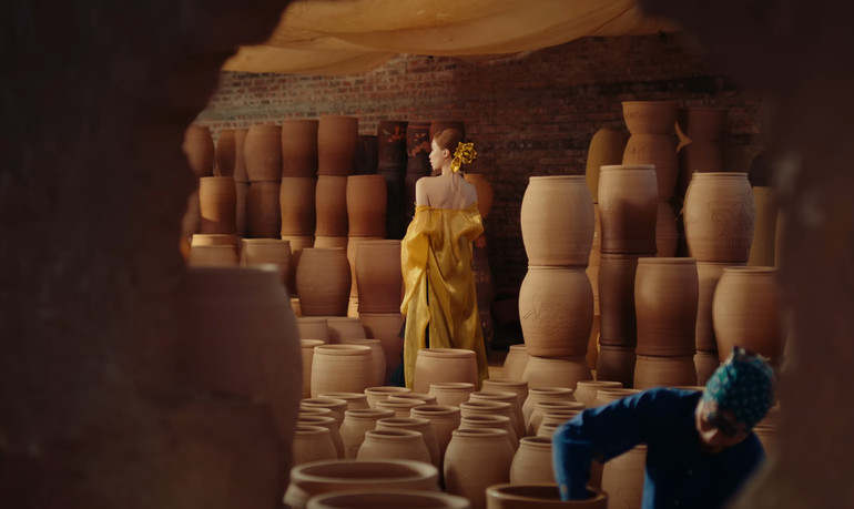 Sản vật gốm Bắc Ninh trong MV.