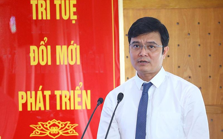 Đồng chí Bùi Quang Huy phát biểu ý kiến tại buổi lễ.