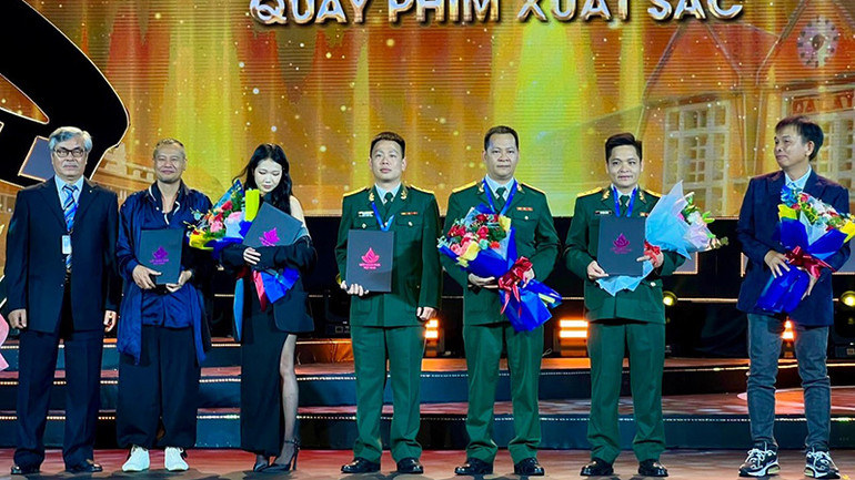 Giải “Quay phim xuất sắc nhất”.