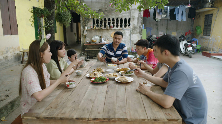 Xóm trọ quy tụ những mảnh đời, những số phận khác nhau.