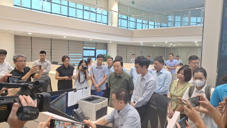 [Live] Bão số 3 di chuyển về phía Tây Bắc Bộ và suy yếu thành áp thấp nhiệt đới ảnh 65