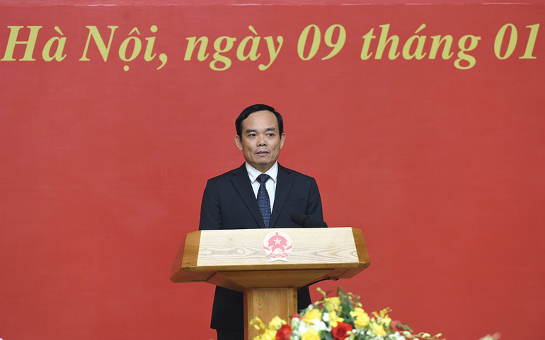 Phó Thủ tướng Trần Lưu Quang Phát biểu. Phó Thủ tướng Trần Lưu Quang Phát biểu.