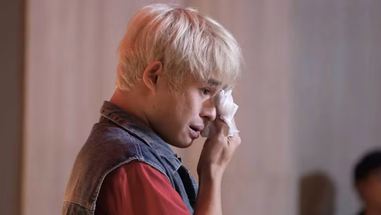 Thí sinh Đinh Viết Tường chia sẻ về căn bệnh của mình. Thí sinh Đinh Viết Tường chia sẻ về căn bệnh của mình.