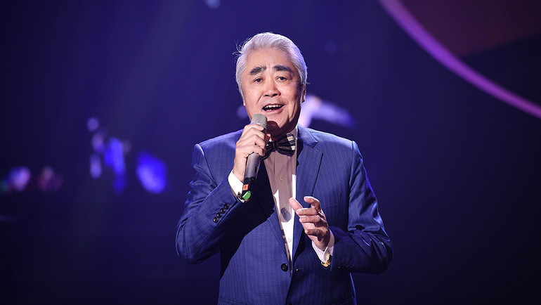 NSND Quang Thọ trong đêm nhạc. NSND Quang Thọ trong đêm nhạc.