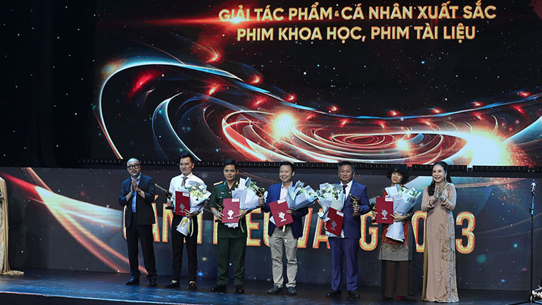 Các cá nhân giành giải Phim khoa học, Phim tài liệu.