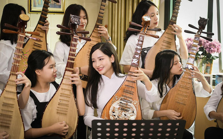 Nghệ sĩ Diệu Thảo đã có nhiều năm gắn bó với các lứa học trò của Học viện Âm nhạc Quốc gia Việt Nam. Nghệ sĩ Diệu Thảo đã có nhiều năm gắn bó với các lứa học trò của Học viện Âm nhạc Quốc gia Việt Nam.