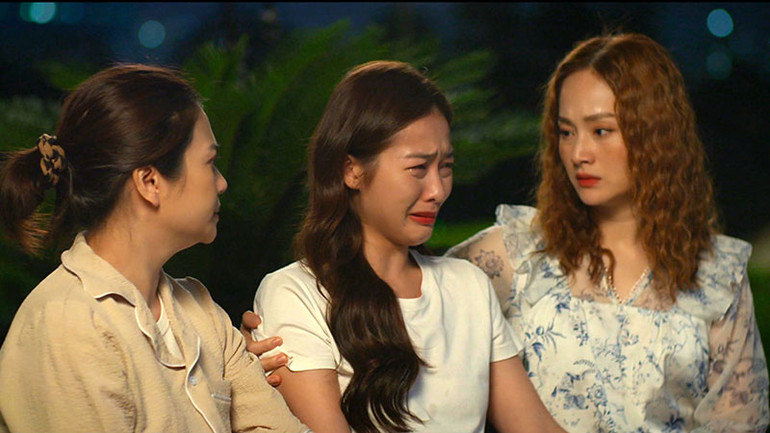 Ba cô con dâu của ông Toại, bà Cúc rất gắn bó và yêu thương nhau. Ba cô con dâu của ông Toại, bà Cúc rất gắn bó và yêu thương nhau.