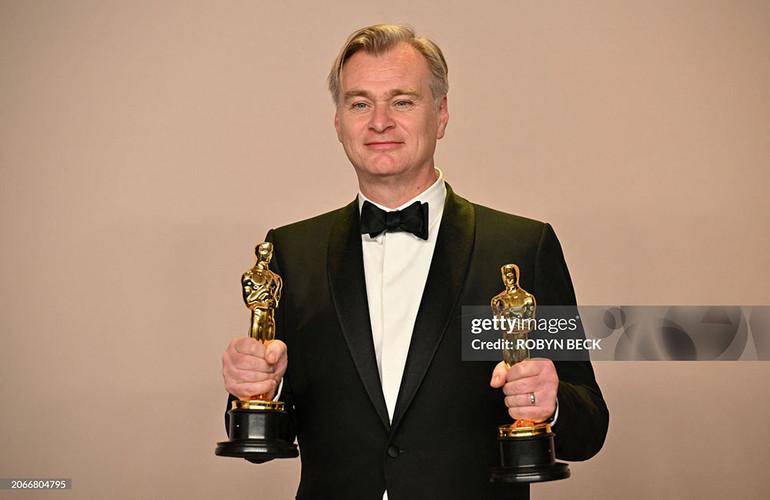 Đạo diễn Christopher Nolan.