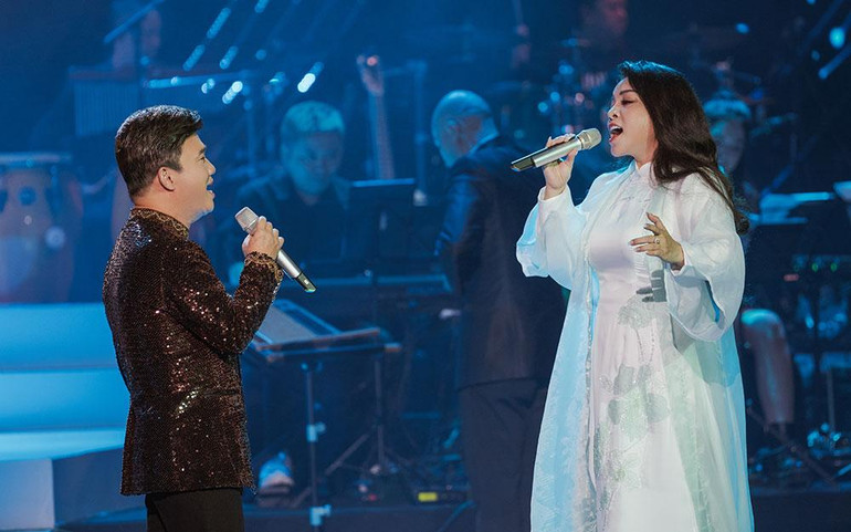 NSƯT Tố Nga và ca sĩ Quang Linh.