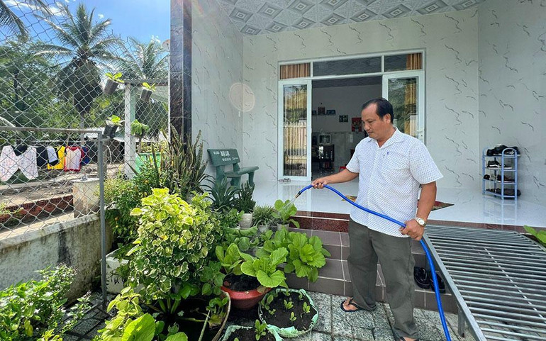 Ông Đỗ Thành An có được căn nhà kiên cố nhờ tổ chức Công đoàn hỗ trợ. Ông Đỗ Thành An có được căn nhà kiên cố nhờ tổ chức Công đoàn hỗ trợ.