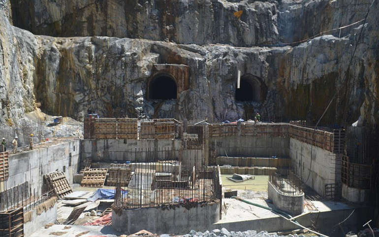 Nơi sẽ đặt 2 tổ máy công suất mỗi tổ 360 MW.